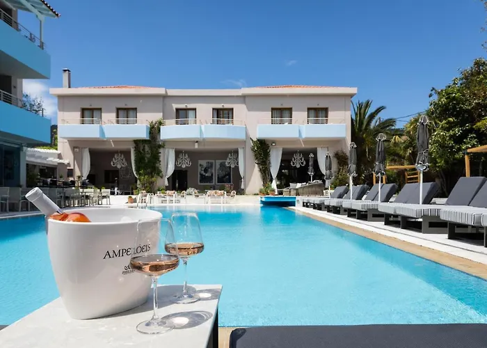 מלון La Piscine Art Hotel, Philian And (adults Only)